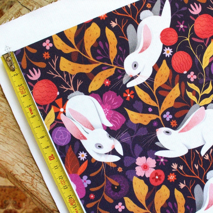 Tissu illustré "Lapins blancs"– popeline, velours & French terry – univers féerique