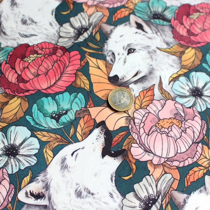 Tissu illustré "Loups blancs" – popeline, velours & French terry – motif poétique