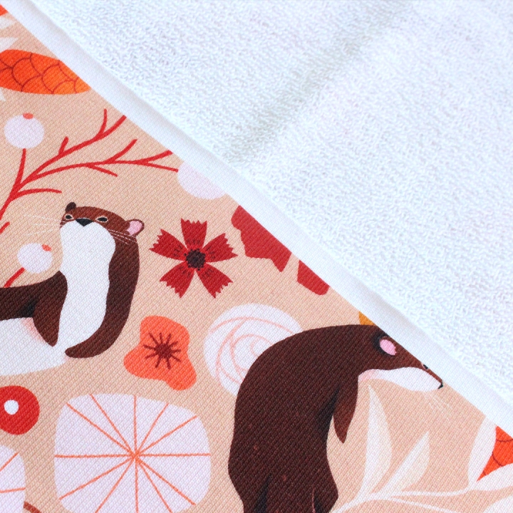Coupon de tissu illustré "Loutres" 48x48 cm – Popeline & French Terry – motif poétique