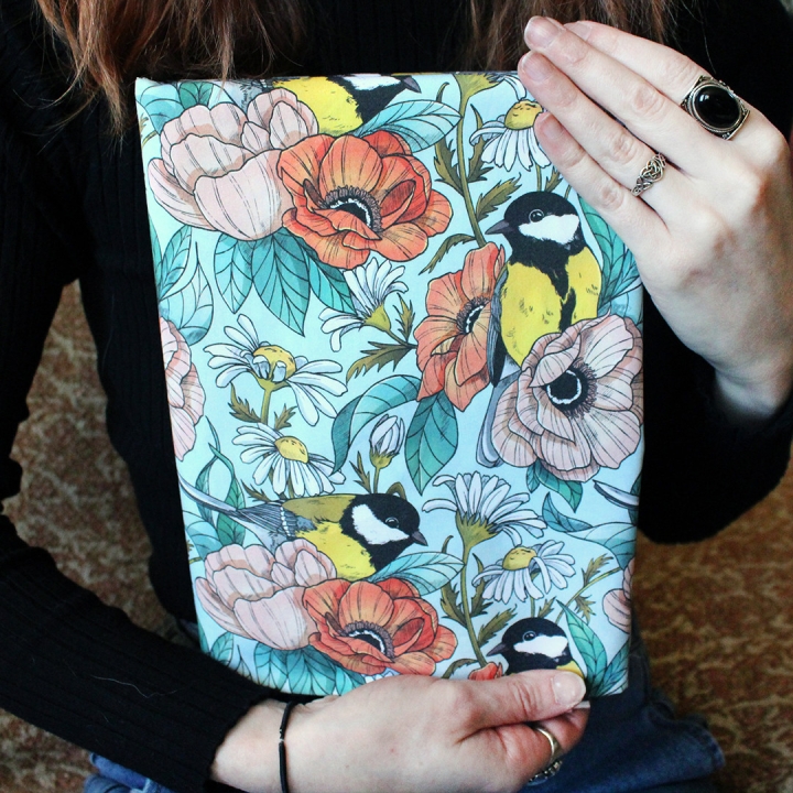 Tissu illustré "Mésanges" – popeline, velours & French terry – motif nature, poétique