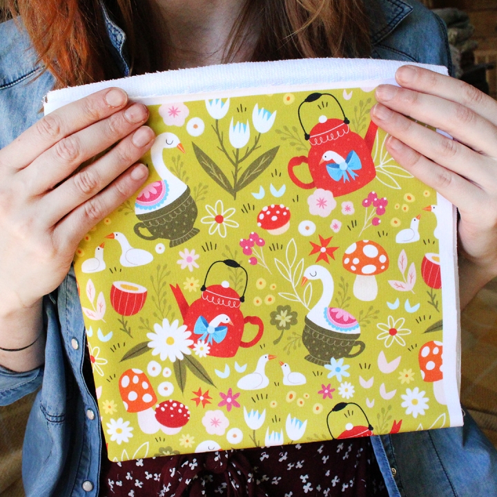 Tissu illustré "Oies" – popeline, velours & French terry – motif printanier