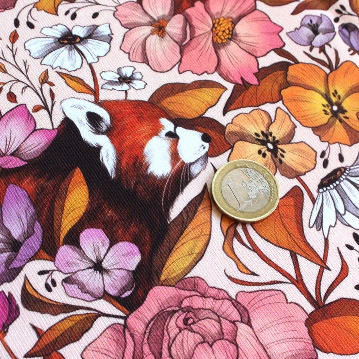 Tissu illustré "Pandas roux" – popeline, velours & French terry – motif poétique