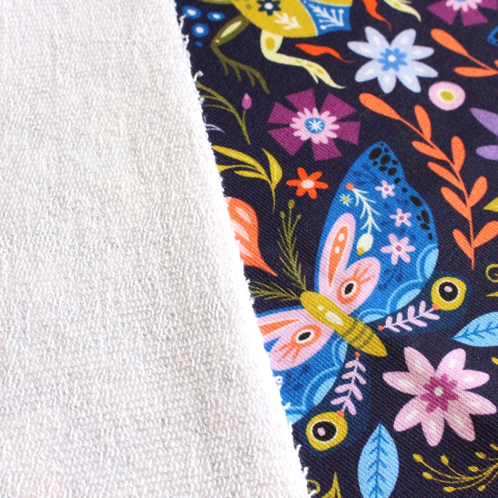 Tissu illustré "Papillons et scarabées" – popeline, velours & French terry – motif insectes, coloré