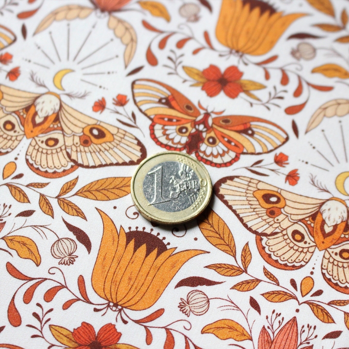 Tissu illustré "Papillon Luna" – popeline, velours & French terry – motif nature