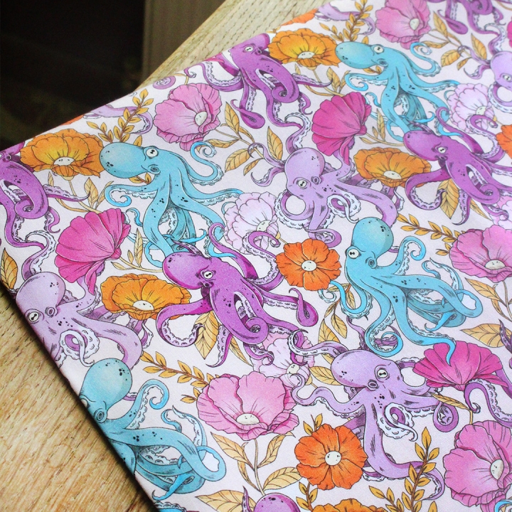 Coupon de tissu illustré "Pieuvres" 48x48 cm – Popeline & French Terry – motif poétique