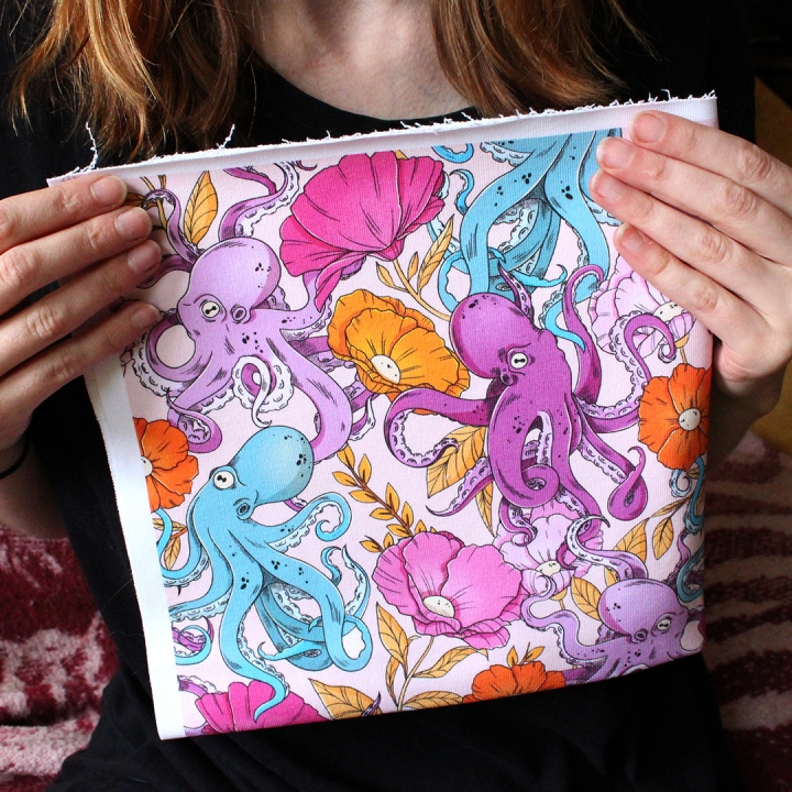 Coupon de tissu illustré "Pieuvres" 48x48 cm – Popeline & French Terry – motif poétique