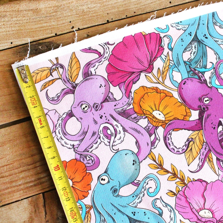 Coupon de tissu illustré "Pieuvres" 48x48 cm – Popeline & French Terry – motif poétique