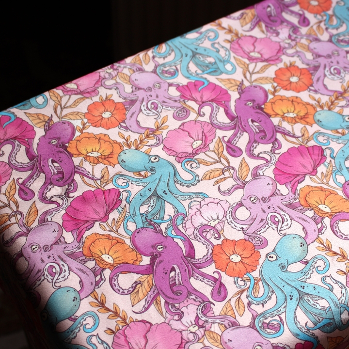 Tissu illustré "Pieuvres" – popeline, velours & French terry – motif poétique