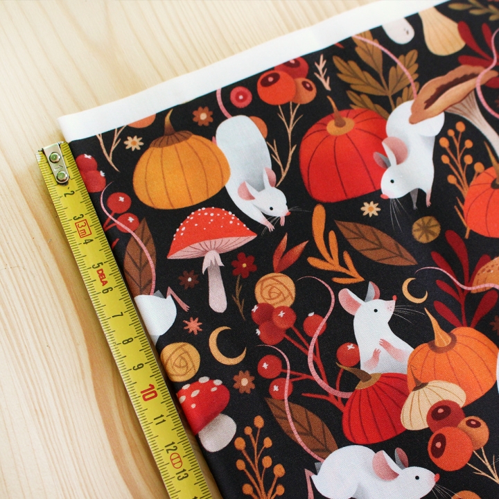 Tissu illustré "Souris & citrouilles" – popeline, velours & French terry – motif automnal