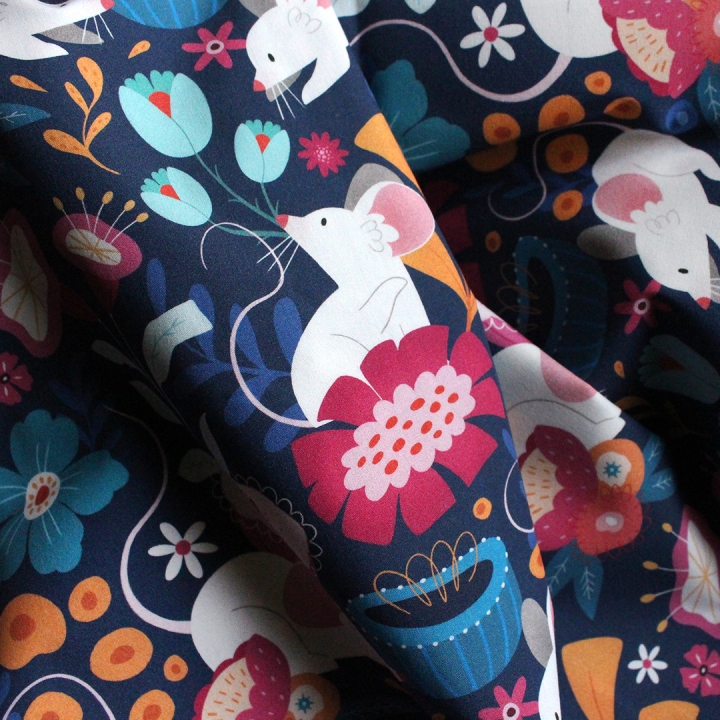 Tissu illustré "Souris fleurs" – popeline, velours & French terry – motif printanier