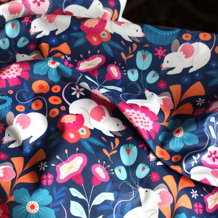 Tissu illustré "Souris fleurs" – popeline, velours & French terry – motif printanier