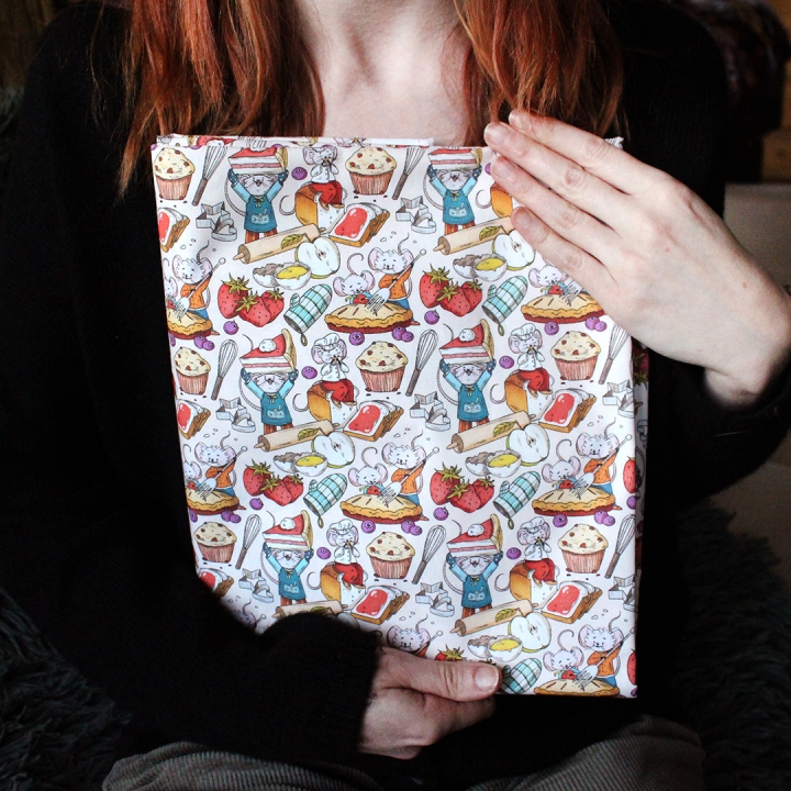 Tissu illustré "Souris pâtisserie" – popeline, velours & French terry – motif enfantin