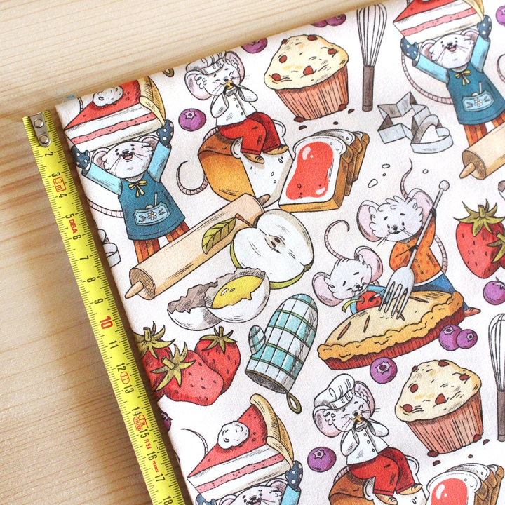 Tissu illustré "Souris pâtisserie" – popeline, velours & French terry – motif enfantin