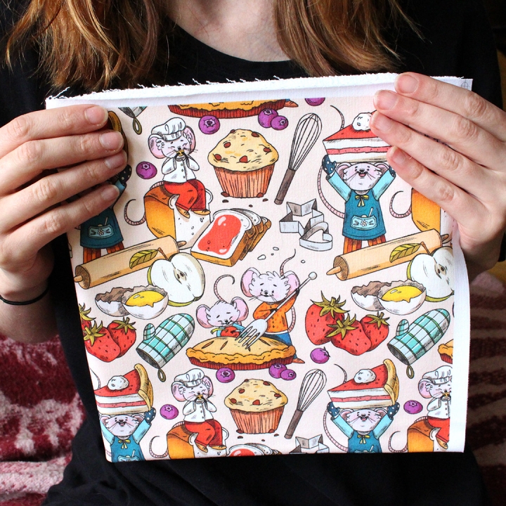 Tissu illustré "Souris pâtisserie" – popeline, velours & French terry – motif enfantin