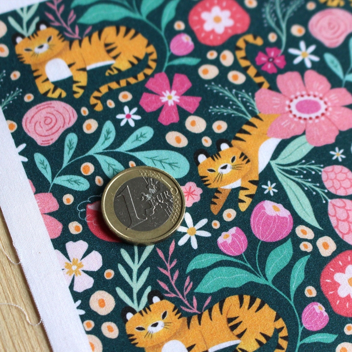 Coupon de tissu illustré "Tigres" 48x48 cm – Popeline & French Terry – motif enfantin