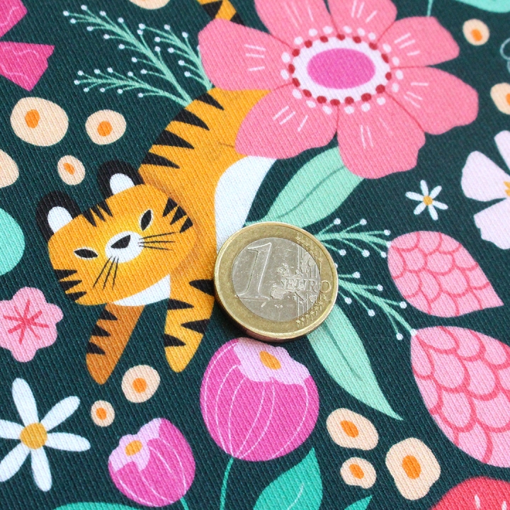 Tissu illustré "Tigres" – popeline, velours & French terry – motif enfantin