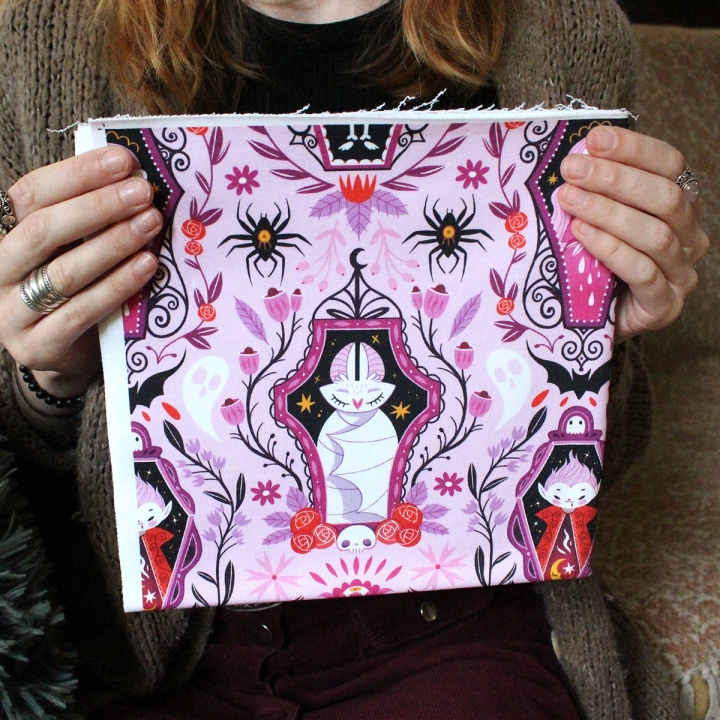 Tissu illustré "Vampire Night" – popeline, velours & French terry – motif spooky, halloween