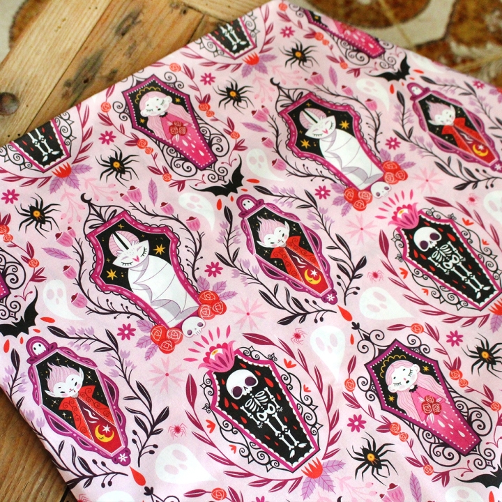 Tissu illustré "Vampire Night" – popeline, velours & French terry – motif spooky, halloween