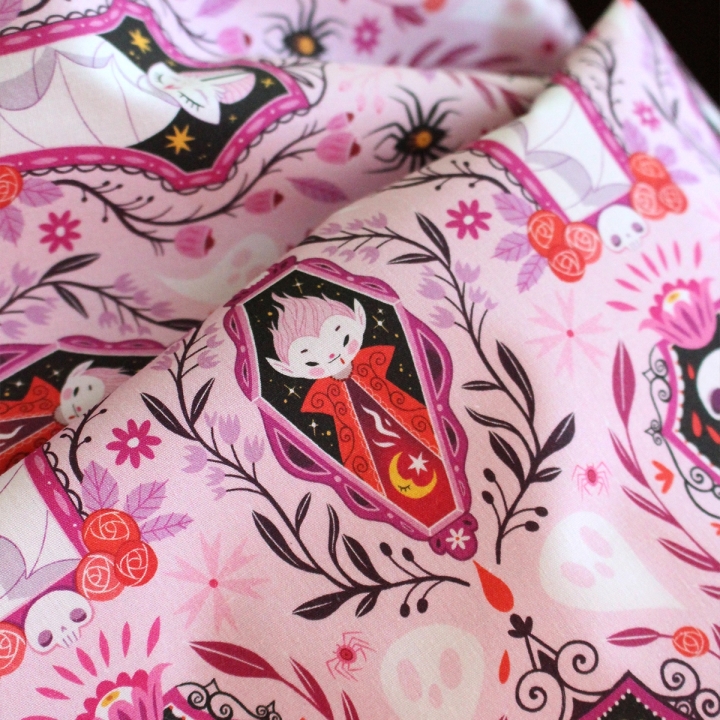 Tissu illustré "Vampire Night" – popeline, velours & French terry – motif spooky, halloween