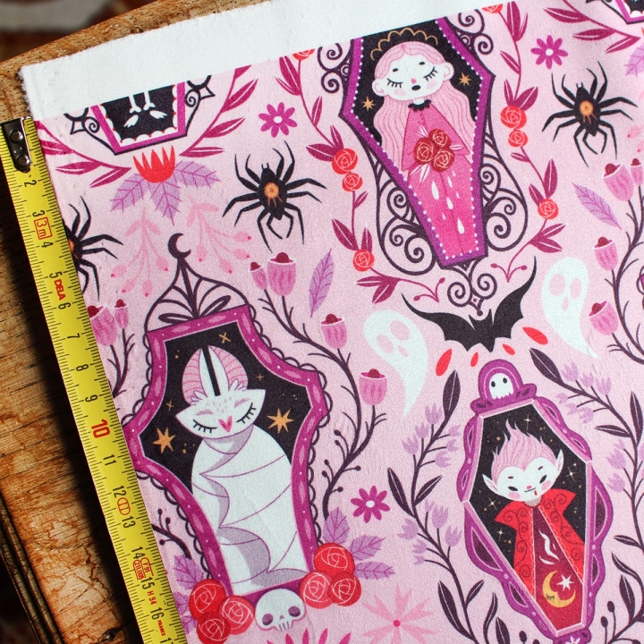 Tissu illustré "Vampire Night" – popeline, velours & French terry – motif spooky, halloween