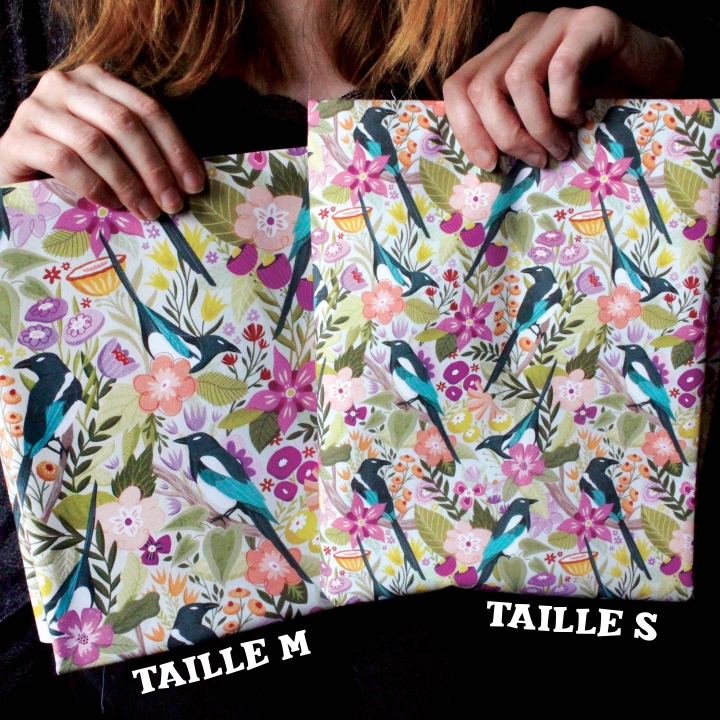 Tissu illustré "Les pies du printemps" – popeline, velours & French terry – motif printanier, coloré