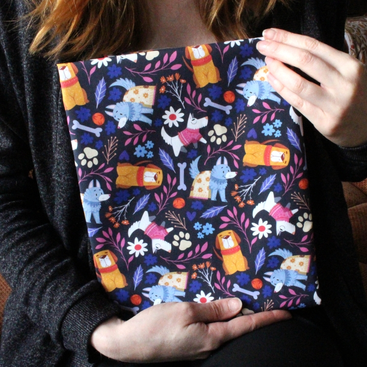 Tissu illustré "Dog lover" – popeline, velours & French terry – motif enfantin