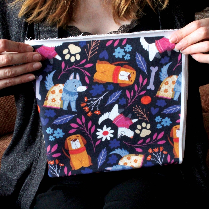 Tissu illustré "Dog lover" – popeline, velours & French terry – motif enfantin