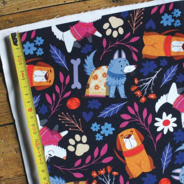 Tissu illustré "Dog lover" – popeline, velours & French terry – motif enfantin