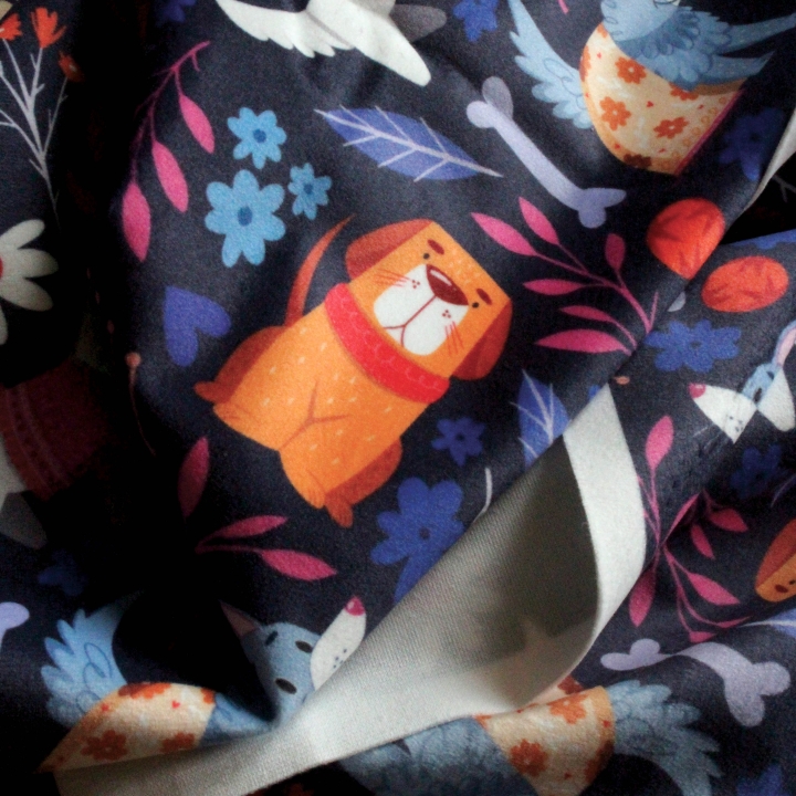 Tissu illustré "Dog lover" – popeline, velours & French terry – motif enfantin