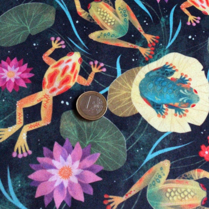 Tissu illustré "Grenouilles et nénuphars" – popeline, velours & French terry – motif printanier, coloré