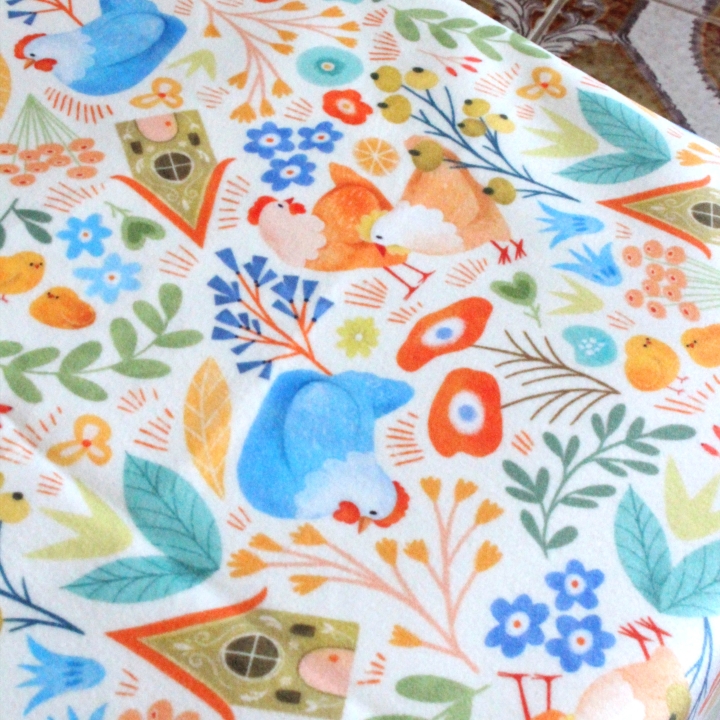 Tissu illustré "Poules printanières"