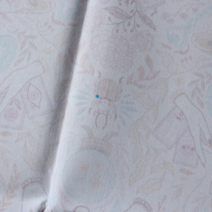 coupon popeline 48x48 cm / Pastel Witch - taille S / tissu tâché